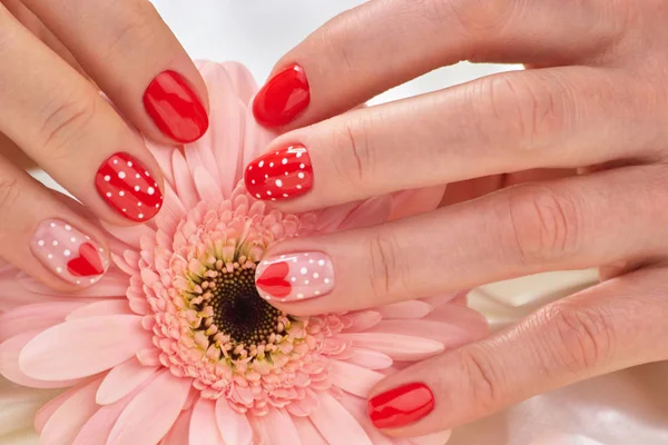 Female beautiful red manicure. — Stock Photo, Image