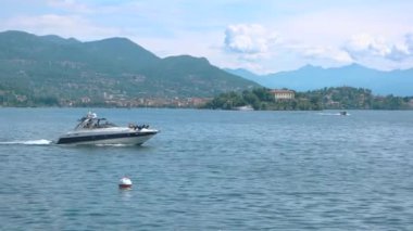 Gemideki, lake Maggiore.