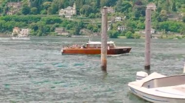 Turistlere tekne, lake Maggiore.