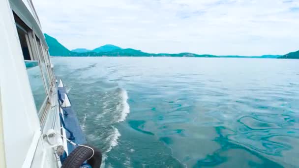 Lago Mayor, vista desde el barco . — Vídeo de stock