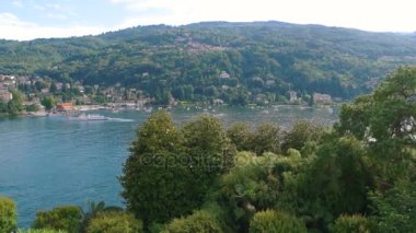 Lake Maggiore ve Stresa, yaz.