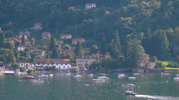 Lago Maggiore en verano, bahía . — Vídeos de Stock