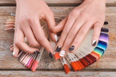 Eller şeftali cnail renk seçin.