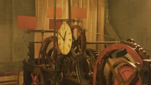 Stary zegar mechanizm. — Wideo stockowe