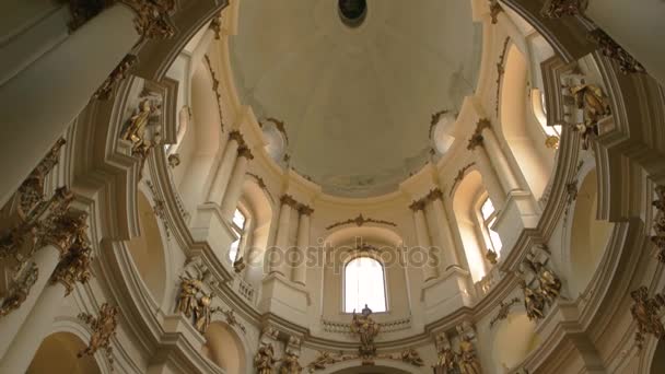 All'interno della chiesa domenicana, Leopoli . — Video Stock