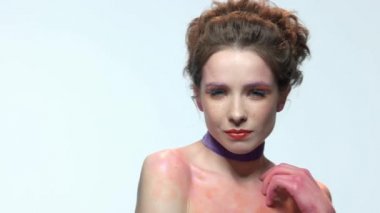 Güzel sanatsal kız.