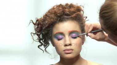 Uygulama izole göz farı makyaj sanatçısı.