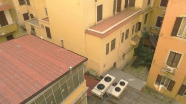 apartmanın dış cephe.