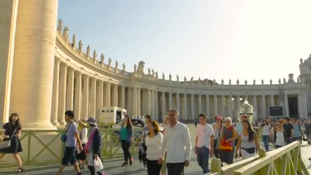 Vatikánský městský stát náměstí, lidé. — Stock video