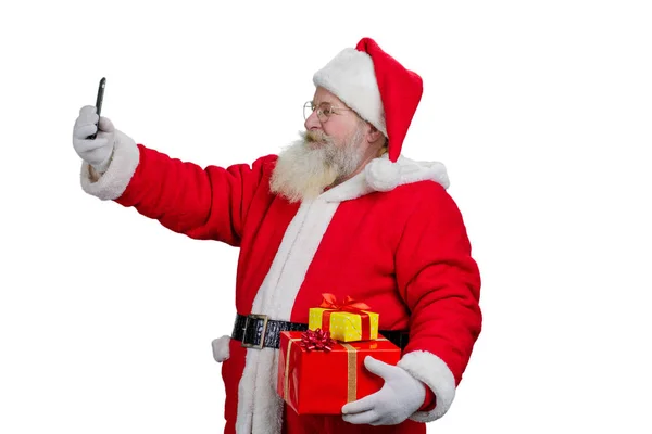 Papai Noel tirar selfie com smartphone . — Fotografia de Stock