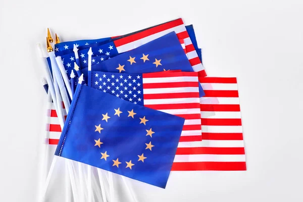 Banderas de cóctel de Estados Unidos y Europa . — Foto de Stock