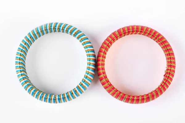 Hermosas pulseras de colores, vista superior . — Foto de Stock