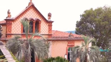 Isola Madre, chagpel ve su birikintisi.