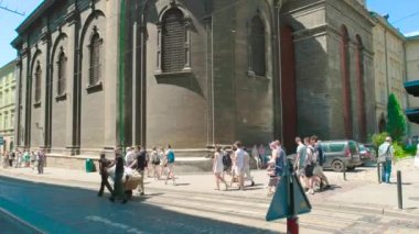 Lviv 'deki varsayım kilisesi..