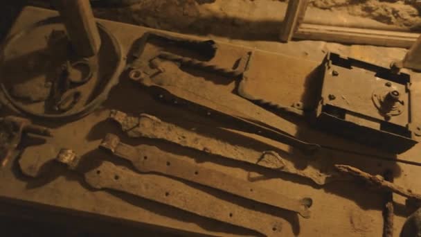 昔の道具、土器の破片. — ストック動画