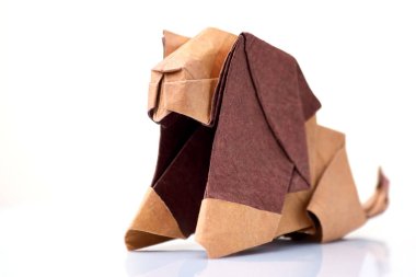 Aslan origami minyatür beyaz