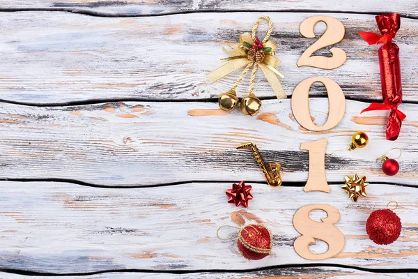 Ahşap numarasıyla 2018 Noel süsler.