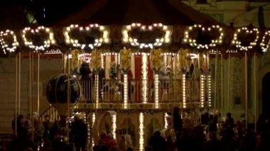 Çocukların atlıkarınca.