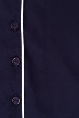 Beyaz kenar ile mavi gömlek