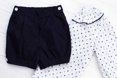 Şort ve kızı için ceket