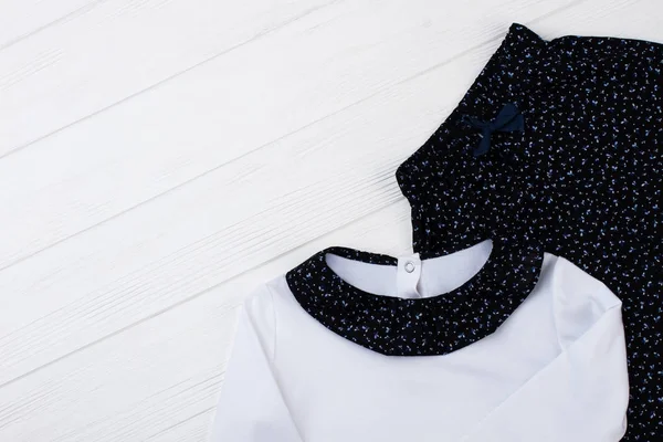 Siyah ve beyaz pijama set