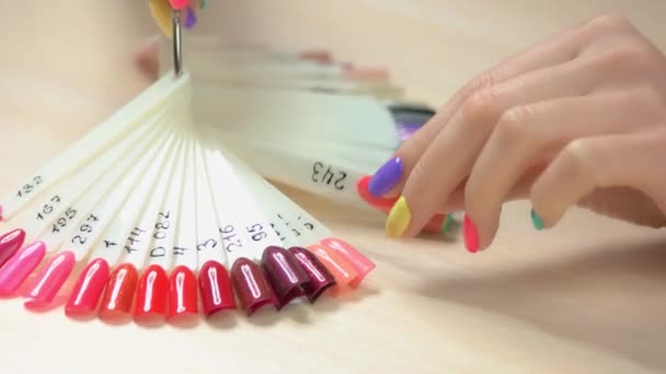 Uñas arte moda diseño muestras . — Vídeo de stock