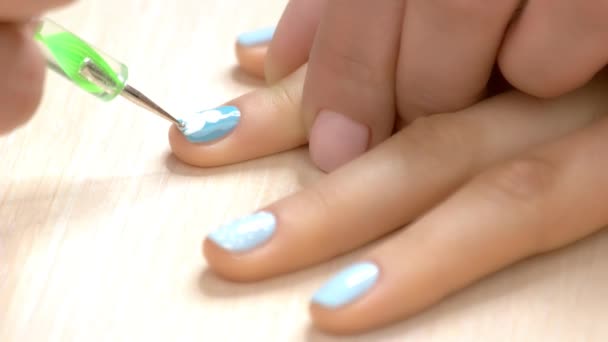 Taller de diseño de uñas estudio de manicura . — Vídeo de stock