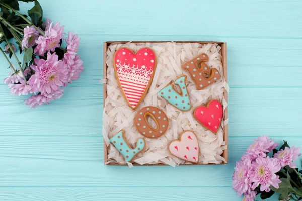 Love cookies in gift box.