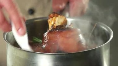 Pişirme domuz, sosu fırça.