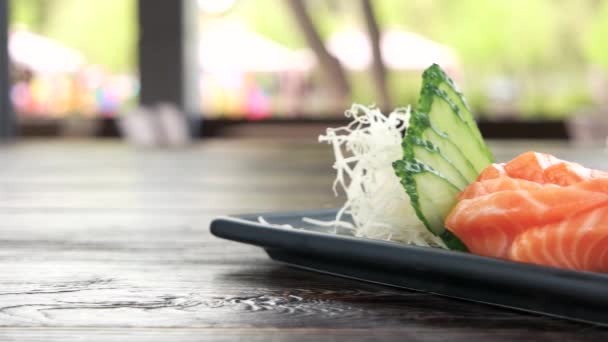 Sashimi plaat close-up. — Stockvideo