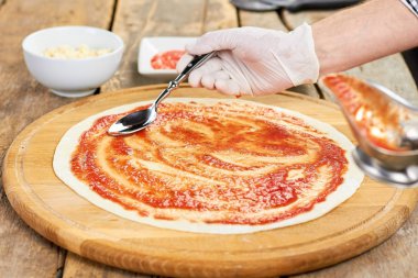 Şef pizza kabuk bulaşması gö.