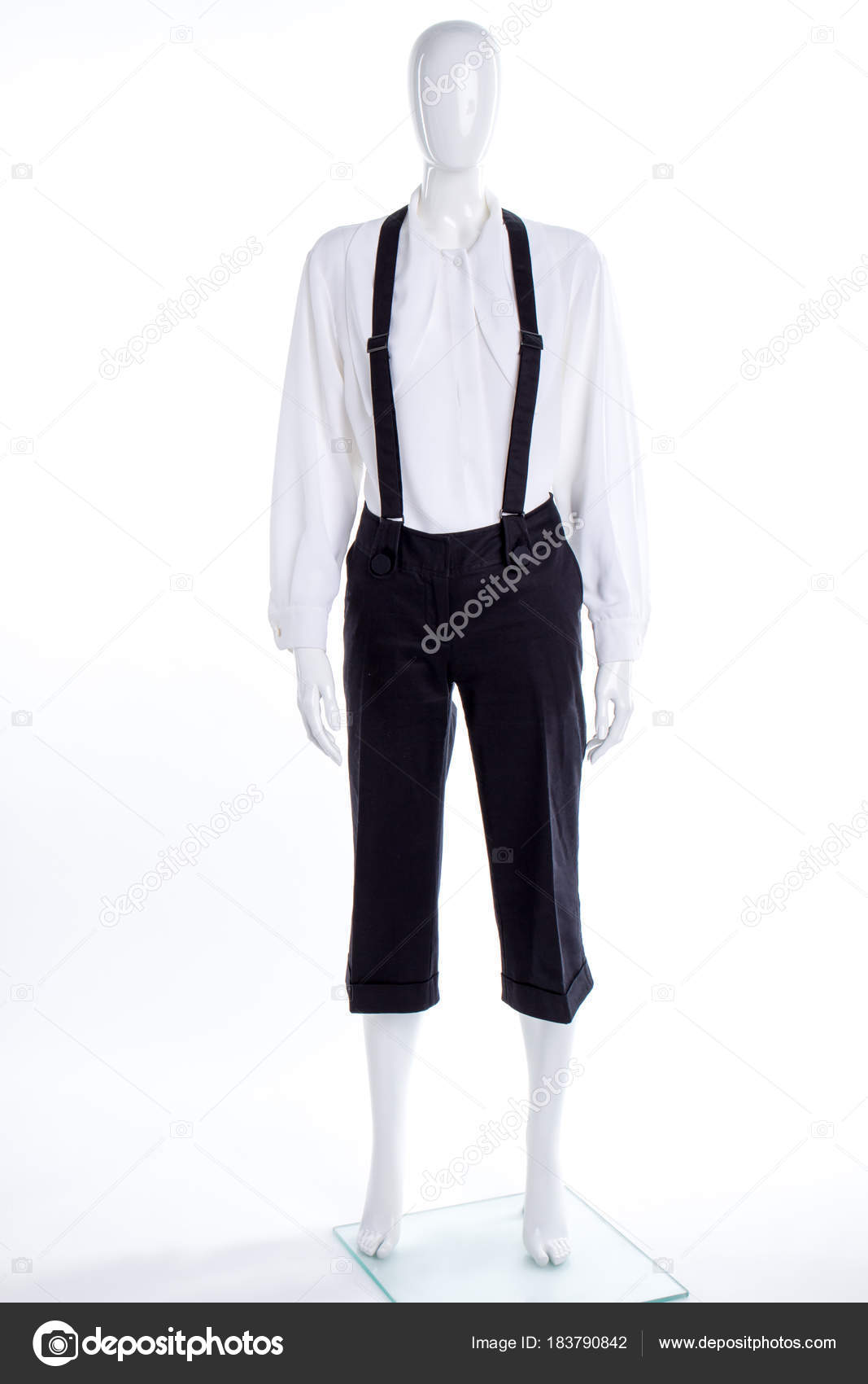 Camisa blanca y pantalon negro con tirantes Foto de stock 183790842 Denisfilm