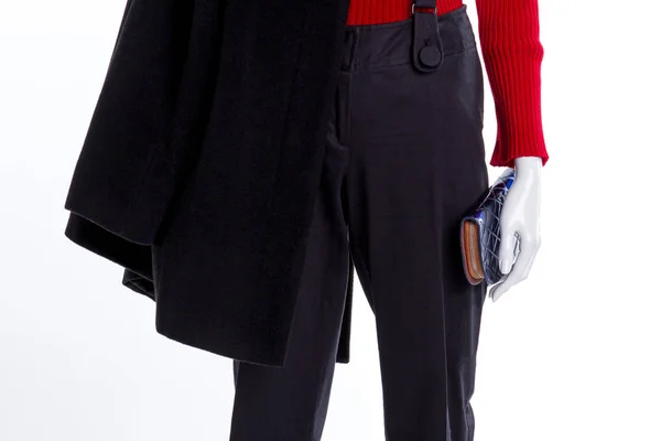 Közelről női kabát, nadrág, pénztárca. — Stock Fotó