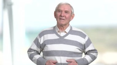 Komuta sizde mide ağrısı olan.