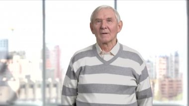 Parmak ile işaret memnun komuta sizde.