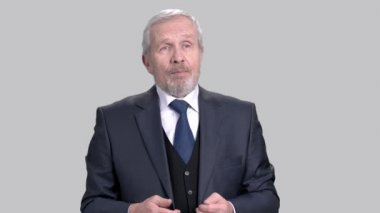 Konuşma Konferansı'nda yaşlı CEO.