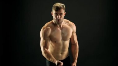 Eğitim kas vücut adam.