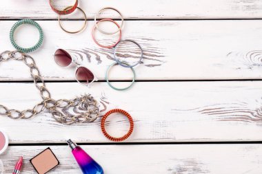 Bayan yaz güneş gözlüğü.