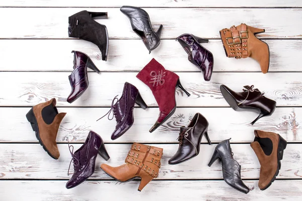 Colección de zapatos femeninos de moda . — Foto de Stock