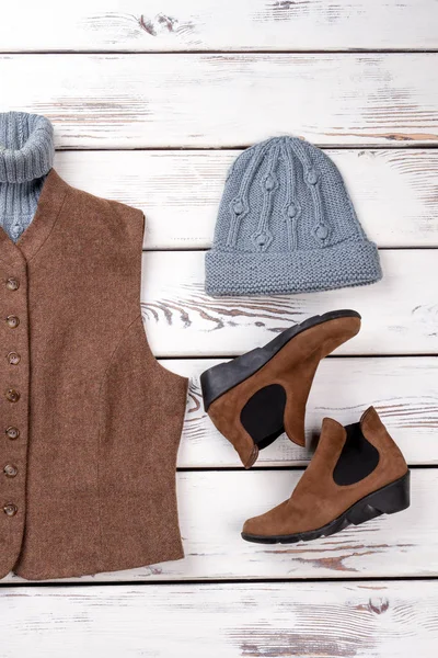 Braune Winterkleidung. — Stockfoto