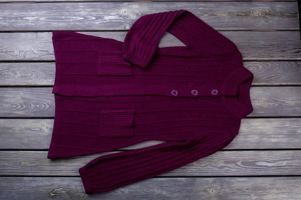 Flat lay purple woman cardigan. — Stock Photo, Image