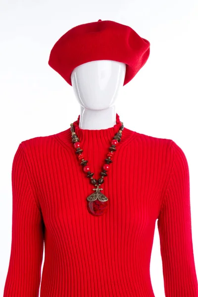 Красная зимняя одежда и аксессуары . — стоковое фото
