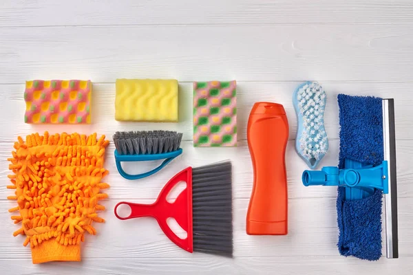 Flat lay house cleaning objects. — Stock Photo, Image