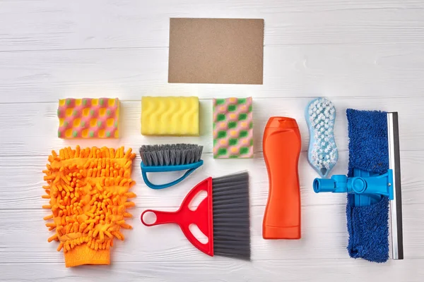 Több háztartási tisztítószerek. — Stock Fotó