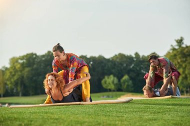 Tay gerçekleştirme terapistler açık Masaj.