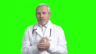 Üzgün doktor pişmanlık hasta ölümü hakkında.