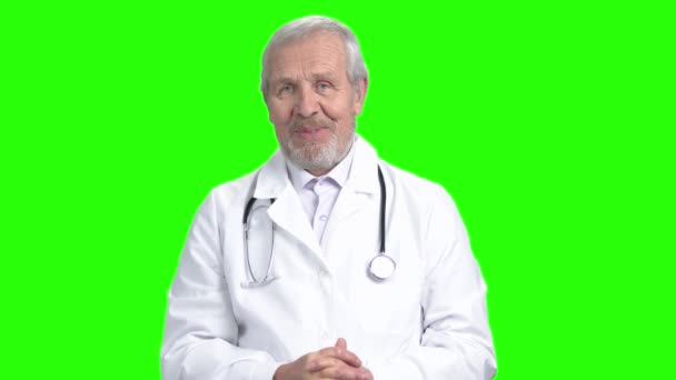 Oude arts sprekend portret. — Stockvideo