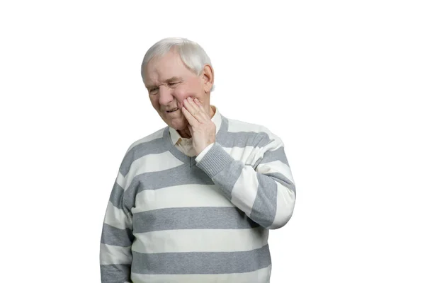 Retrato de un hombre mayor con un terrible dolor de muelas . — Foto de Stock