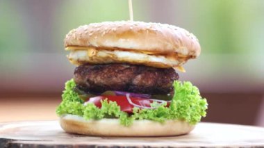 Burger yakın çekim.