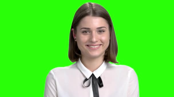 Portret van jonge sexy brunette meisje houdt van u en flirten. — Stockvideo